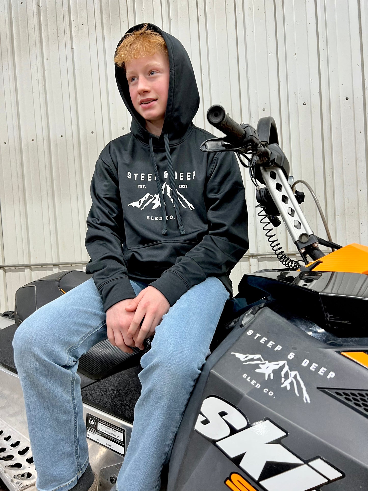 Ascent Hoodie in Black